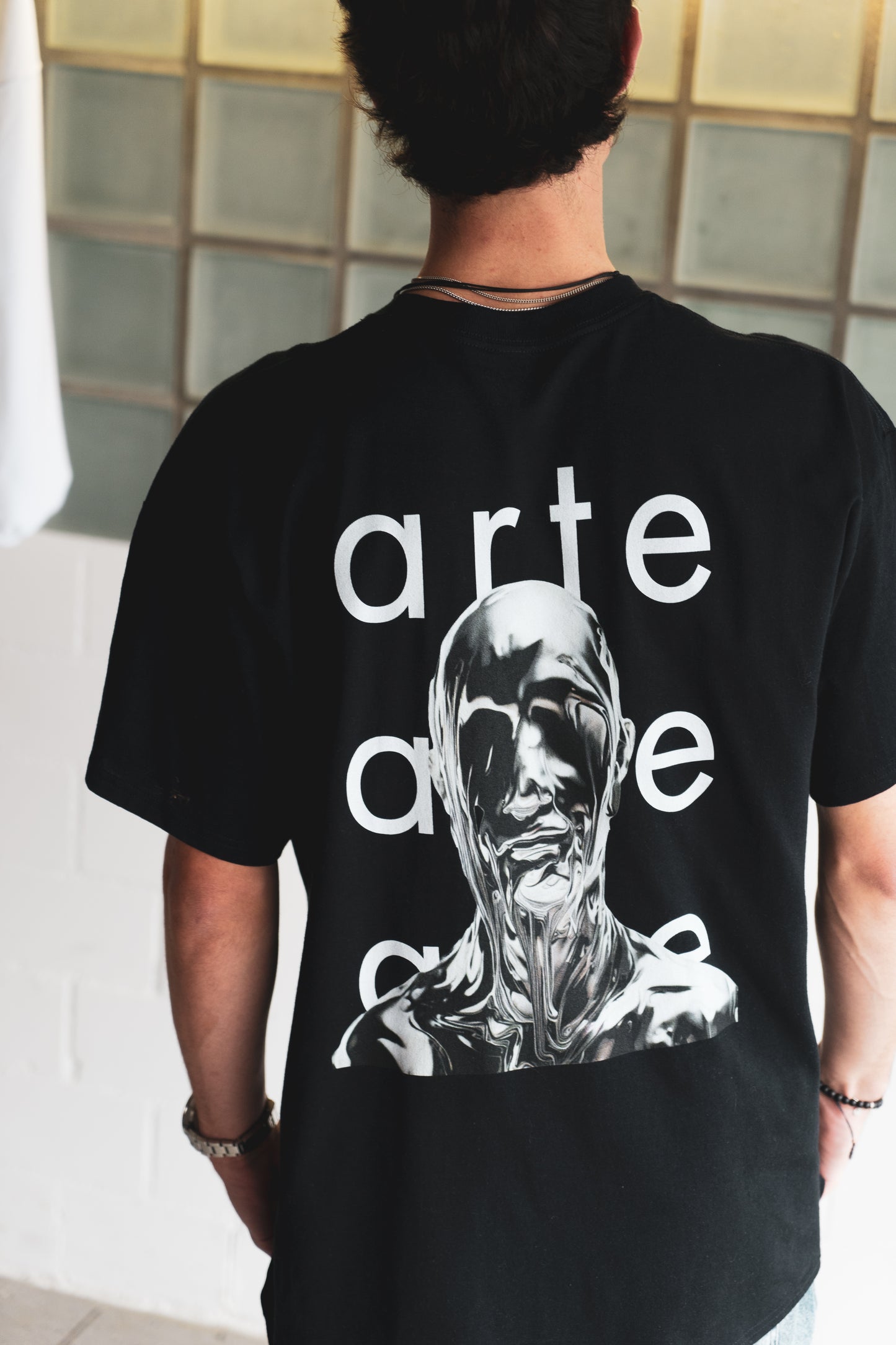 arte / Gallery Staff Collection / T-shirt / black